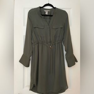 US 6 H&M OLIVE GREEN DRESS WITH ELASTIC WAIST AND BELT DETAIL